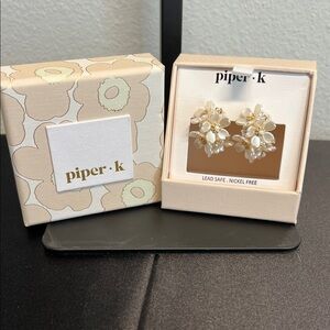 Piper K | Floral Hoop Earrings ✨